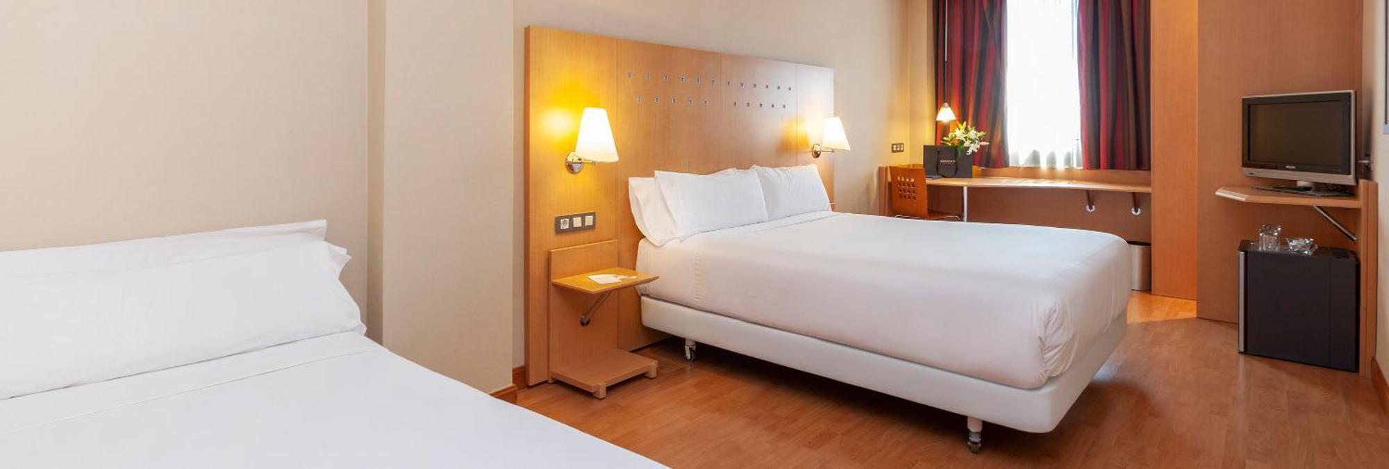 Hotel Sb Express Madrid Norte San Sebastian de los Reyes Exterior photo